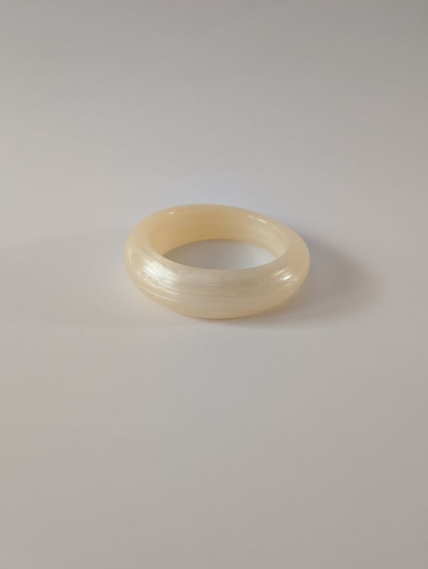 UNBRANDED Deadstock 1990s Acrylic Pearlized Bangle Bracelet
