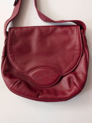 THIERRY MUGLER 1980&#39;s Wine Color Shoulder Bag