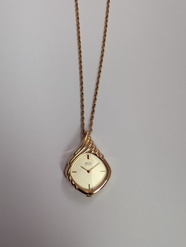 SEIKO Gold Tone Watch Pendant Necklace