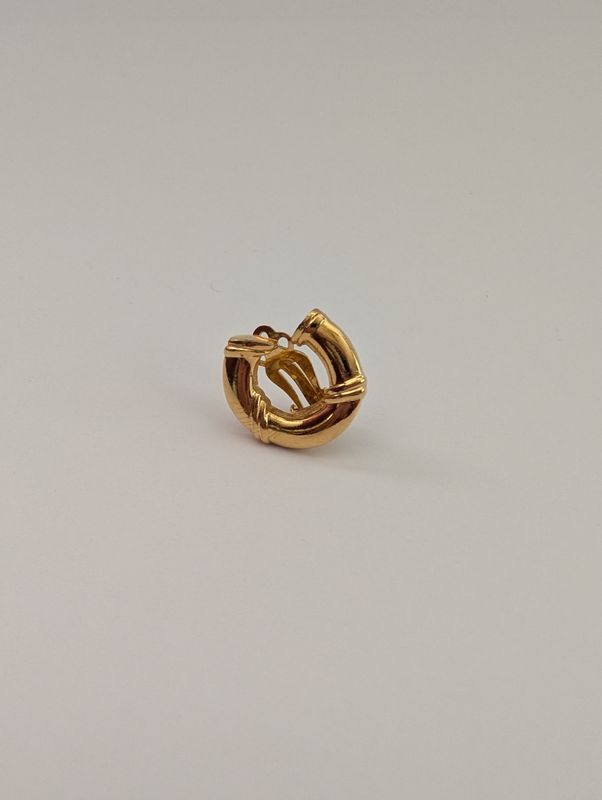 GIVENCHY Signed Single Clip Earring (SCULPTURAL KNOT)