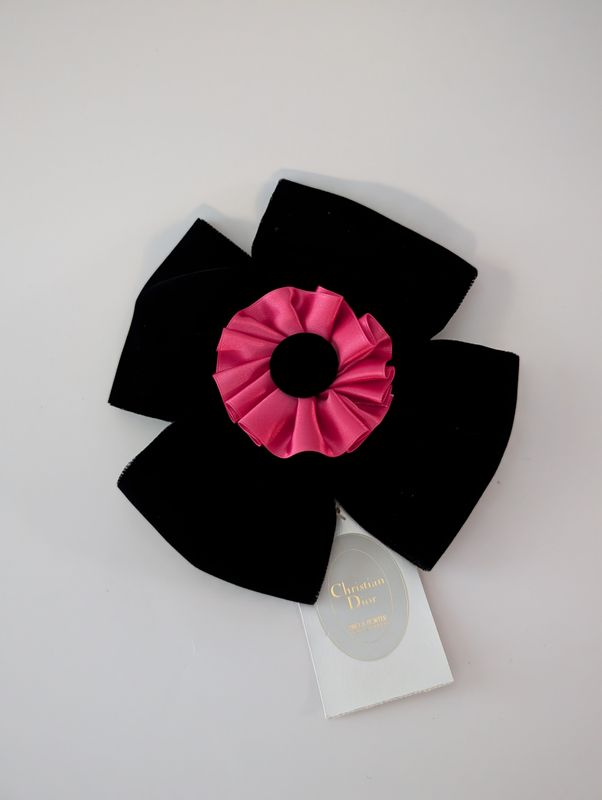 CHRISTIAN DIOR Deadstock 1980s Oversized Black Velvet Bow Brooch
