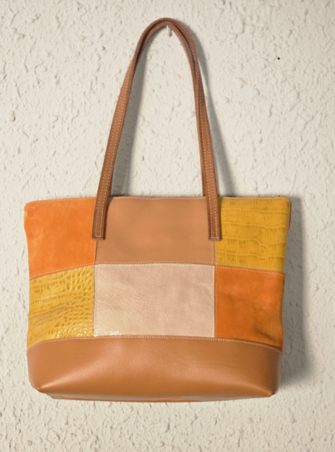 Bolso de piel camel y naranja