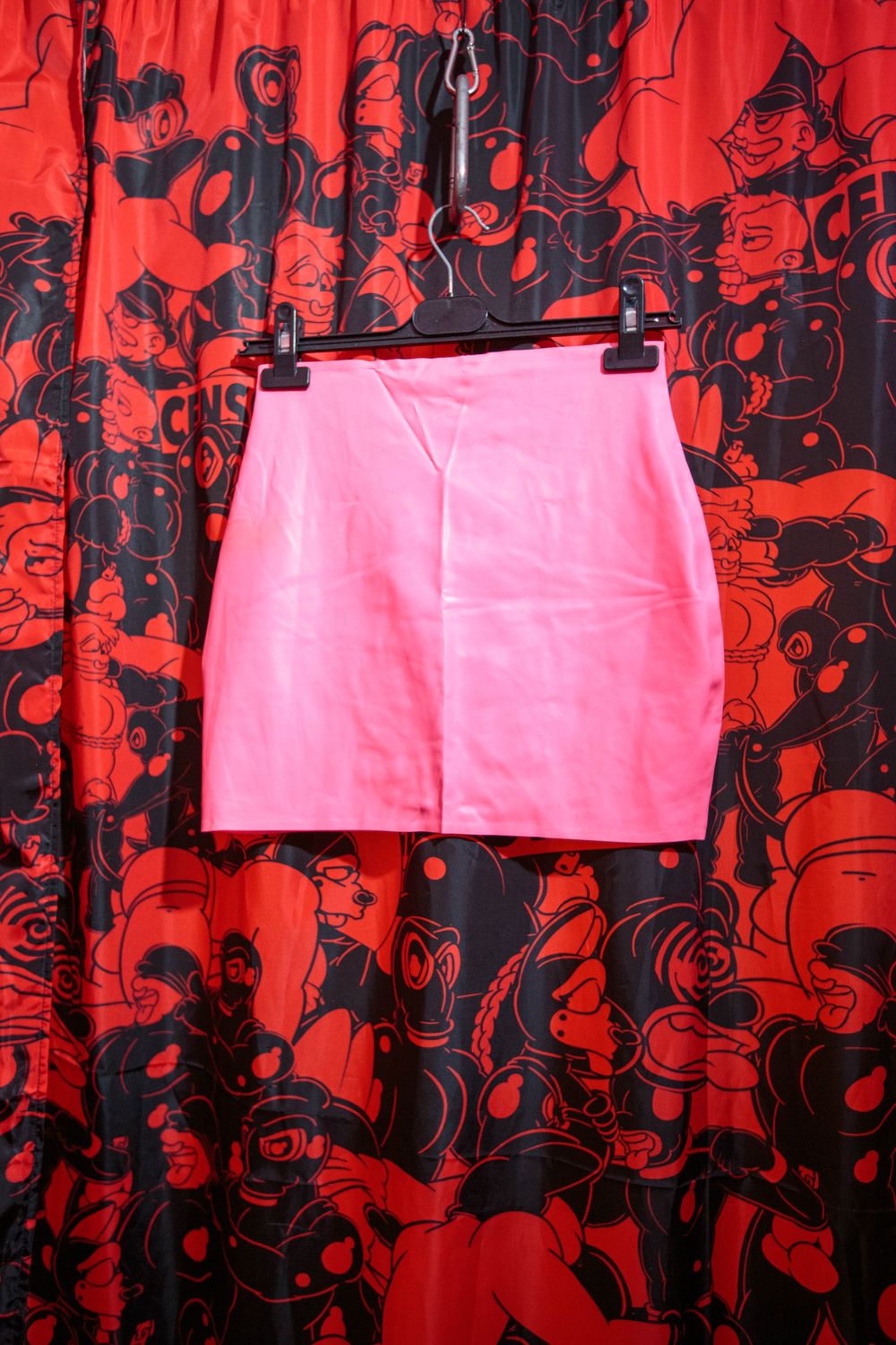 Pink latex mini skirt M