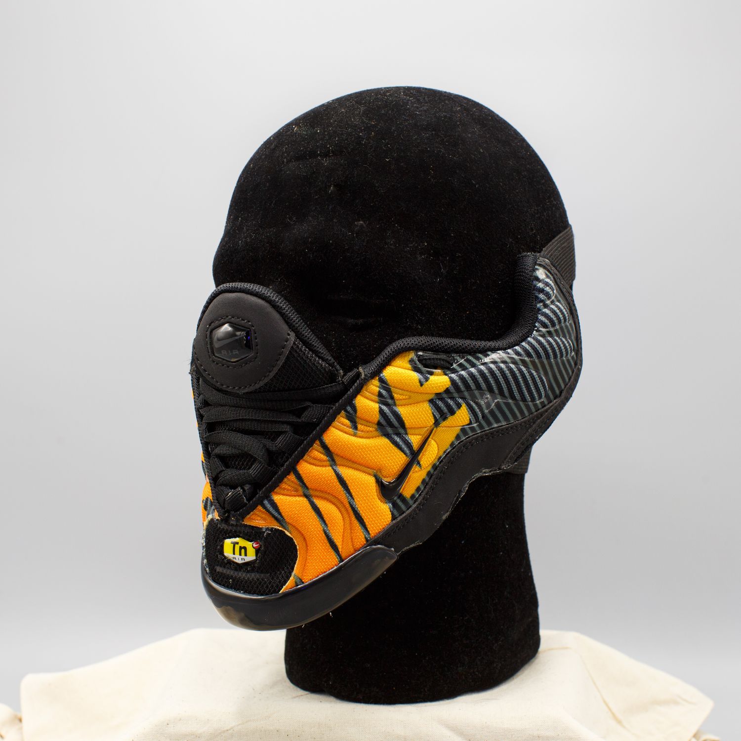 Nike Air Sneaker Mask Black