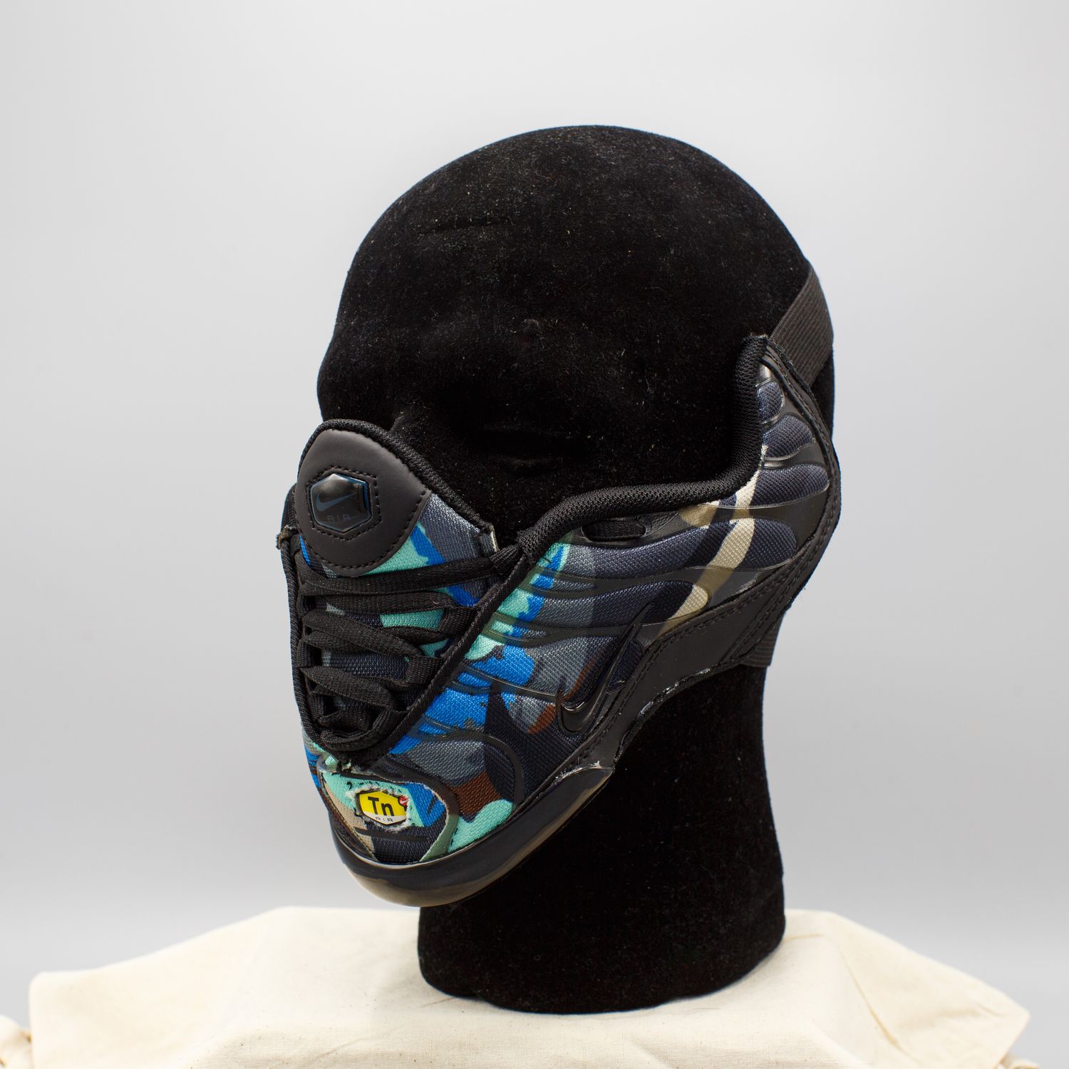 Nike Air Sneaker Mask Black