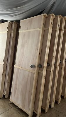 PUERTA INTERIOR 72/205  PESTILLO A LA IZQUIERDA