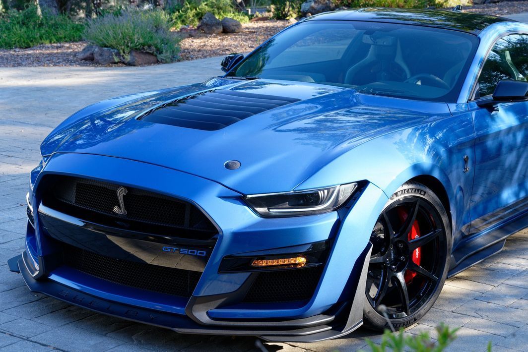 Python GT500 Carbon Fiber Hood Vent - Gloss Black