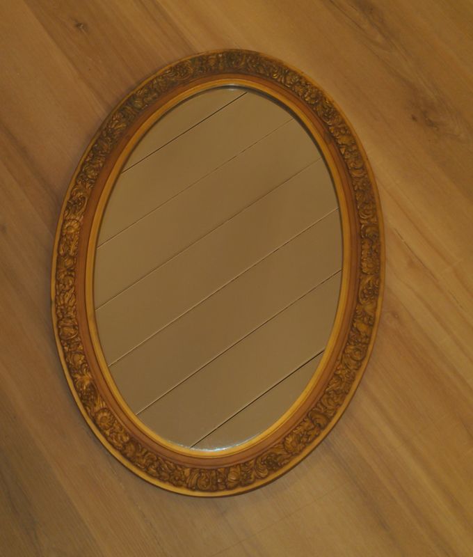 Vintage oval Mirror