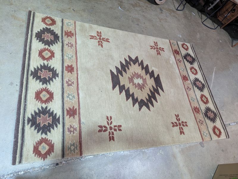 Cream & Brown Aztec Rug - 6 x 9