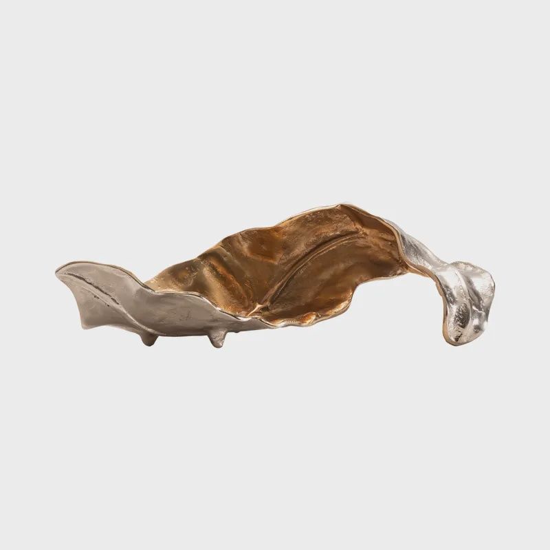 Willow larger two-toned sculptural leaf II CVDZEN001