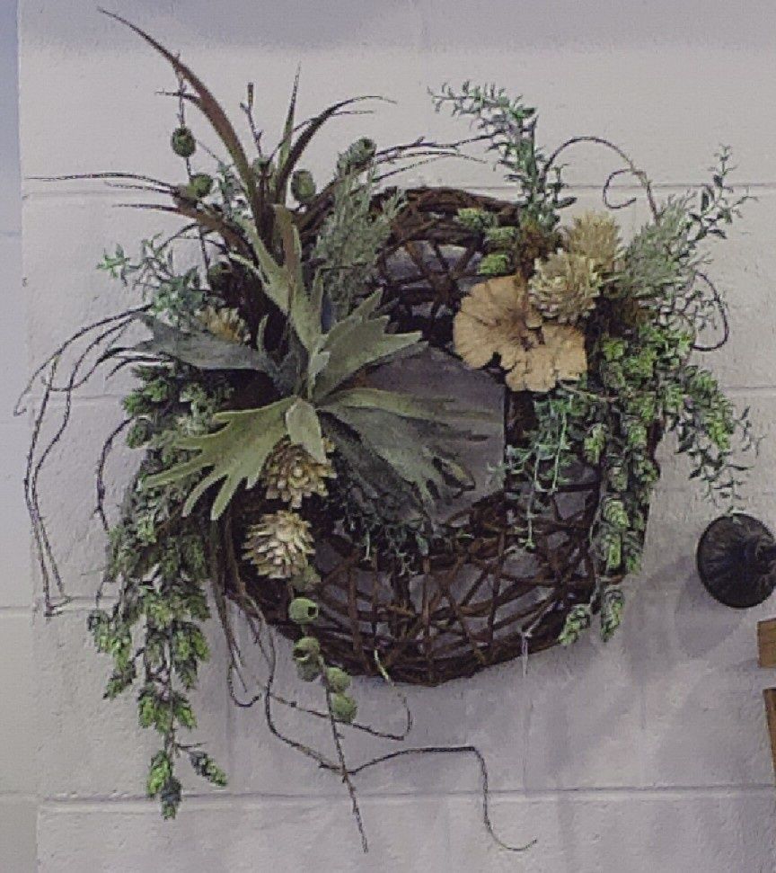 Curated wreath/staghorn 01172531