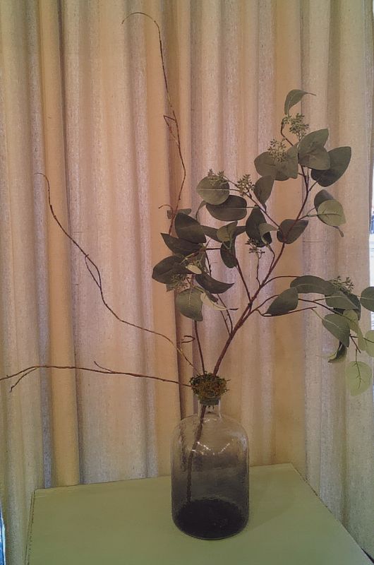 Greenery Stem in Glass Vae