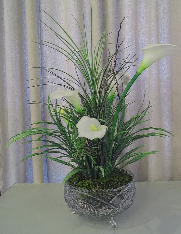 Cala Lily in Crystal Bowl