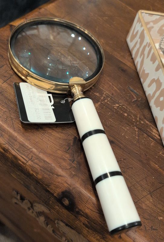Resin Handle Magnifying Glass 9 Resin Handle Magnifying Glass 9"