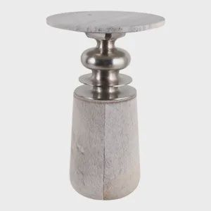 Maehaven Gray Table