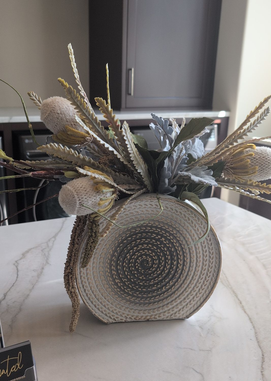 Protea Amaranth Metal Container