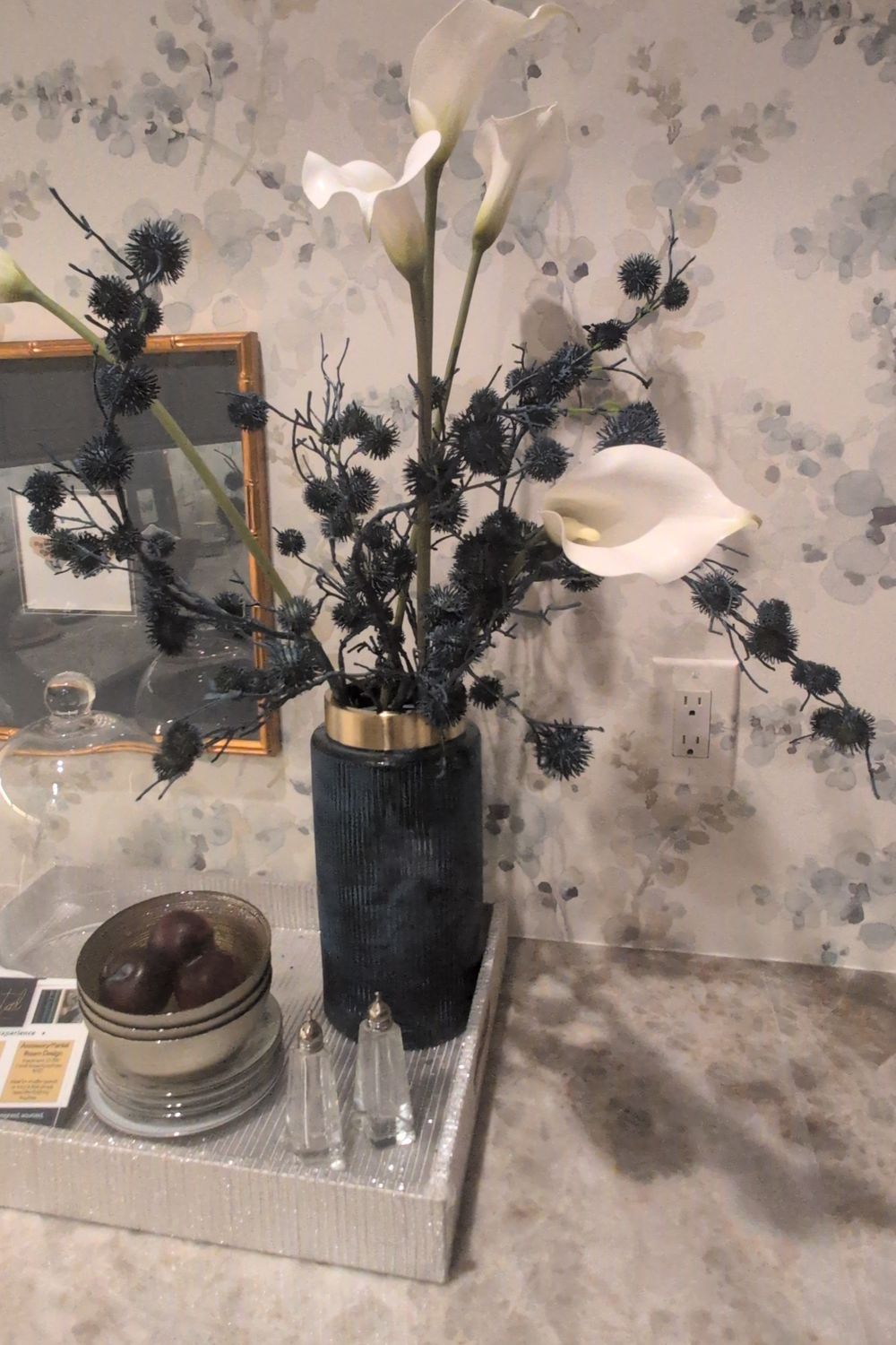 Bluegrass vase thistle and callas