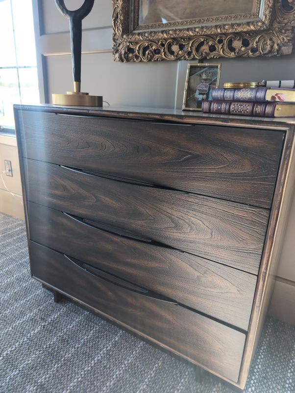 Wood four-drawer dresser