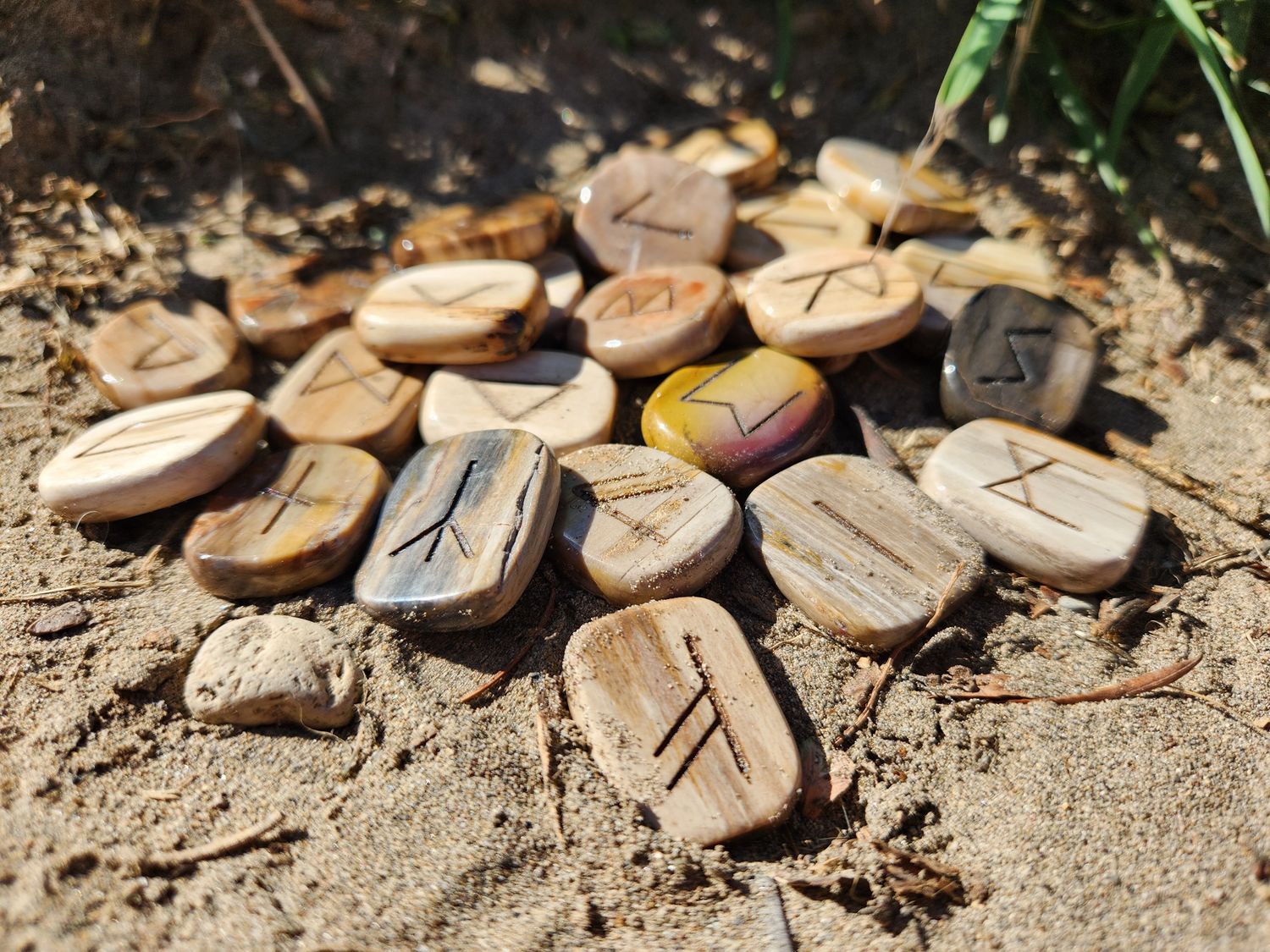 Petrified Wood Runestones
