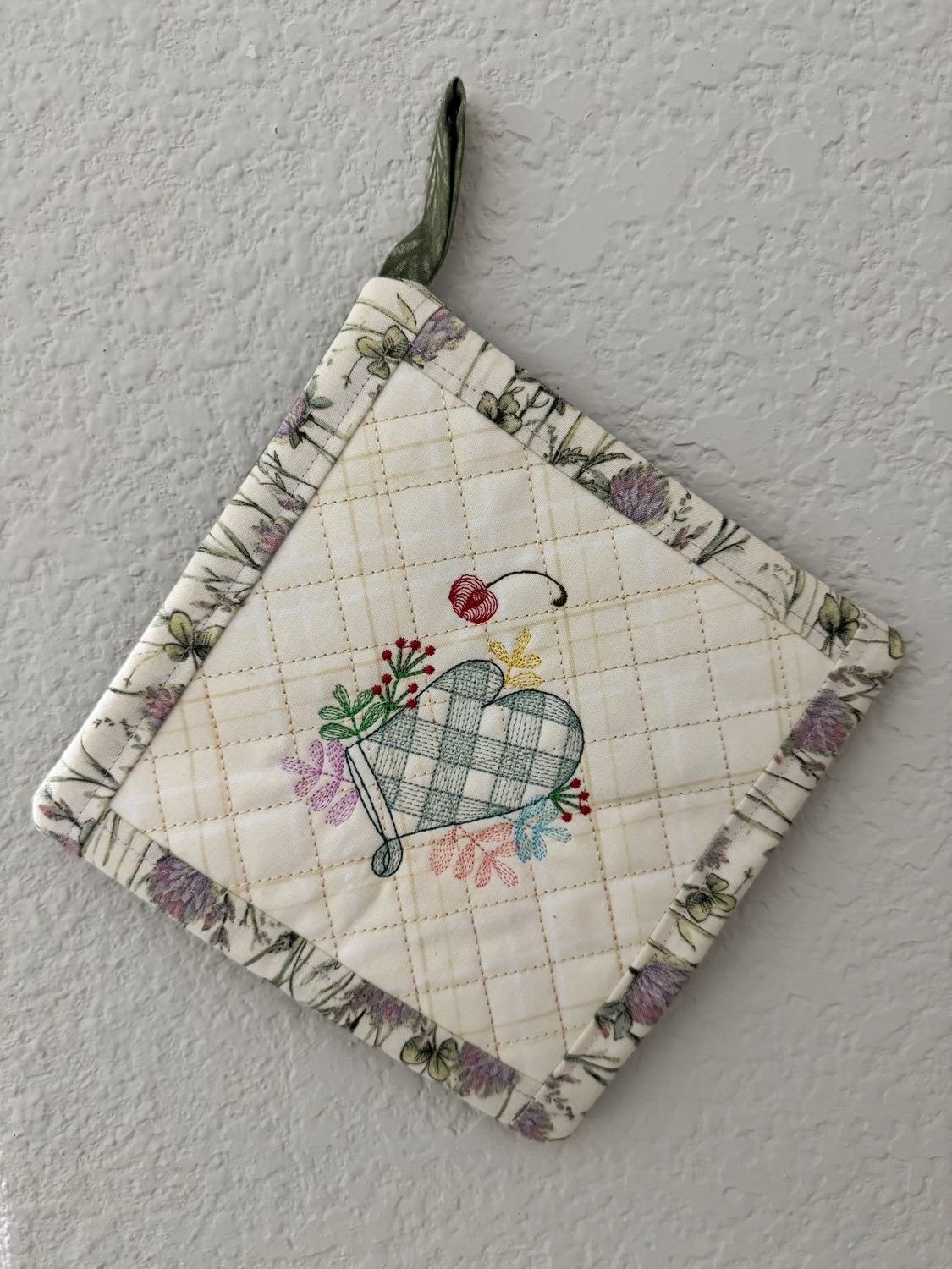 Charming, Quilted Potholder with Floral and Oven-Mitt Embroidery