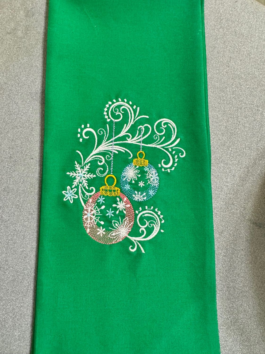 Christmas Ornaments Wreath Sash