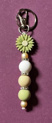 Daisy Beaded Keychain &amp; Charm