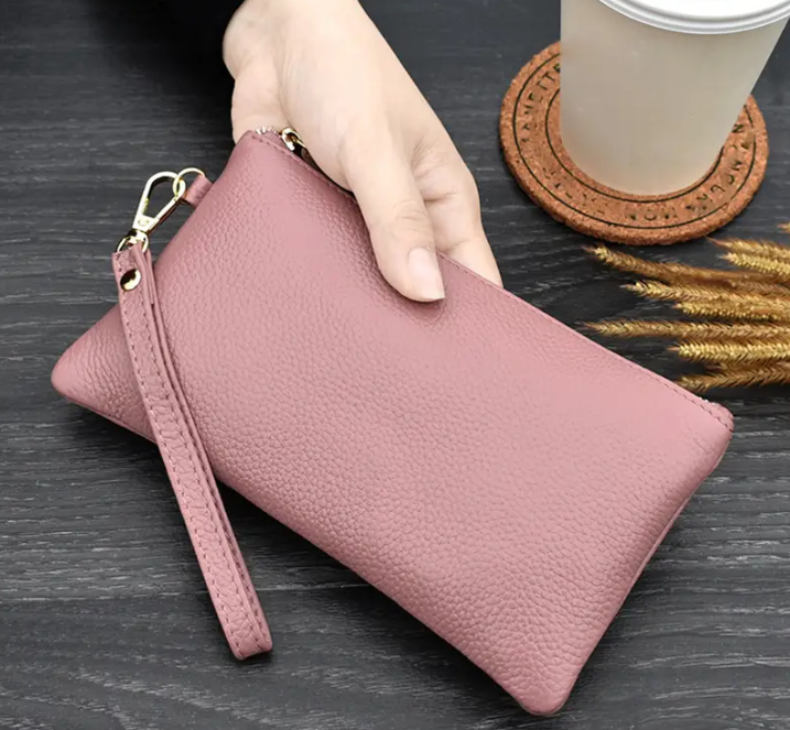 Lindi Clutch