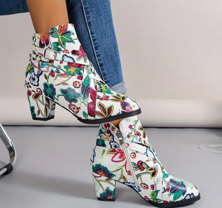 Trendy Floral &amp; Butterfly Print Boots
