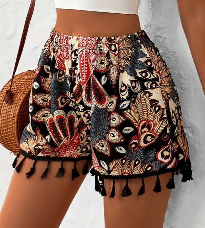 Feather Print Tassel Hem Shorts
