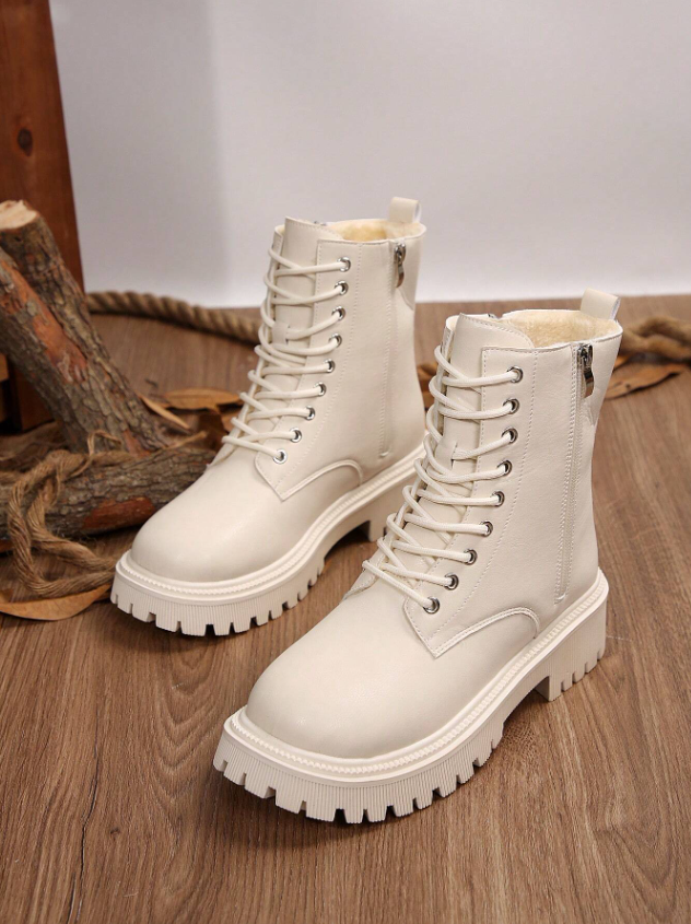 Women&#39;s Tie-Up Long Plush Warm And Stylish Wide Fit Ankle Boots
