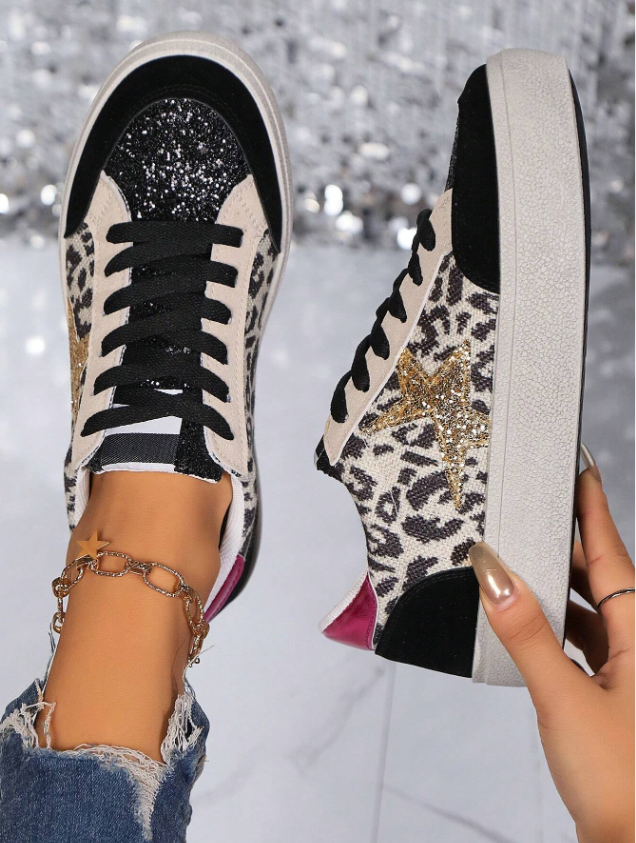 Women&#39;s Round Toe Leopard Print  Casual Sneakers With Sequins Stars Decor