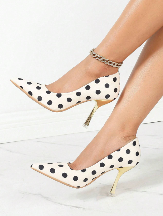 Polka Dot Pointed Toe