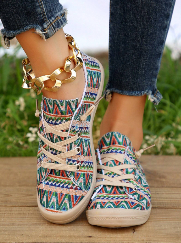 Soft And Comfortable Lace-up Canvas Shoes