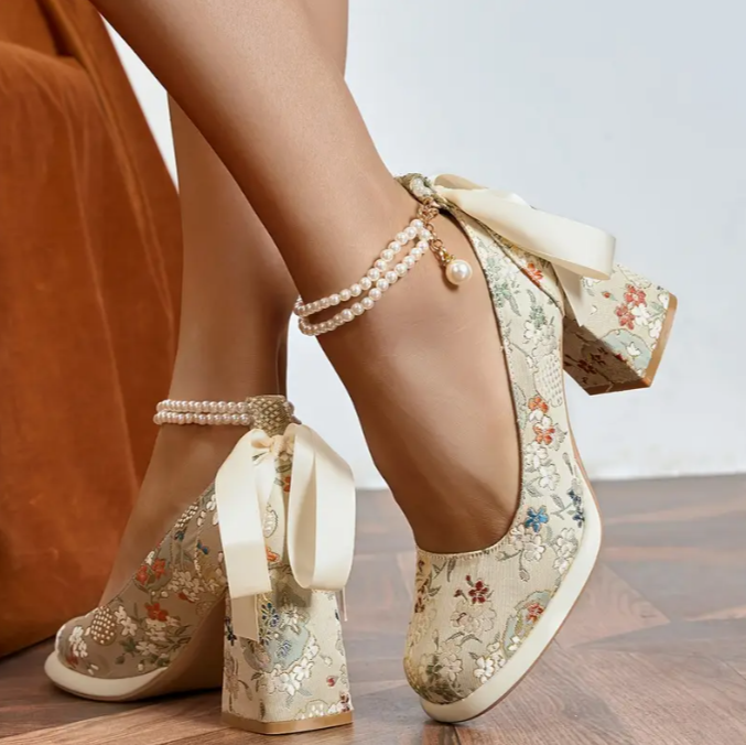 Elegant Women&#39;s Mary Jane Pumps