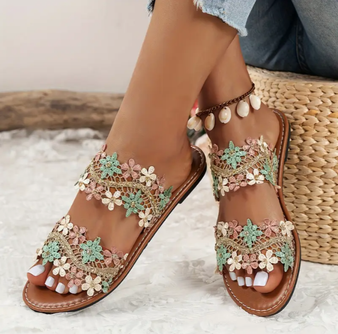 Women&#39;s Floral Decor Flats
