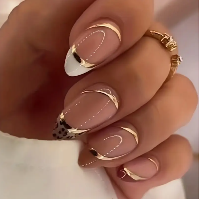 Short Almond Press On Nails French Tip Fake Nails