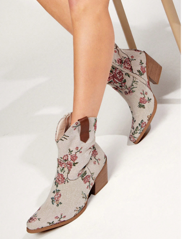 Floral Embroidered Pointed Toe Boots