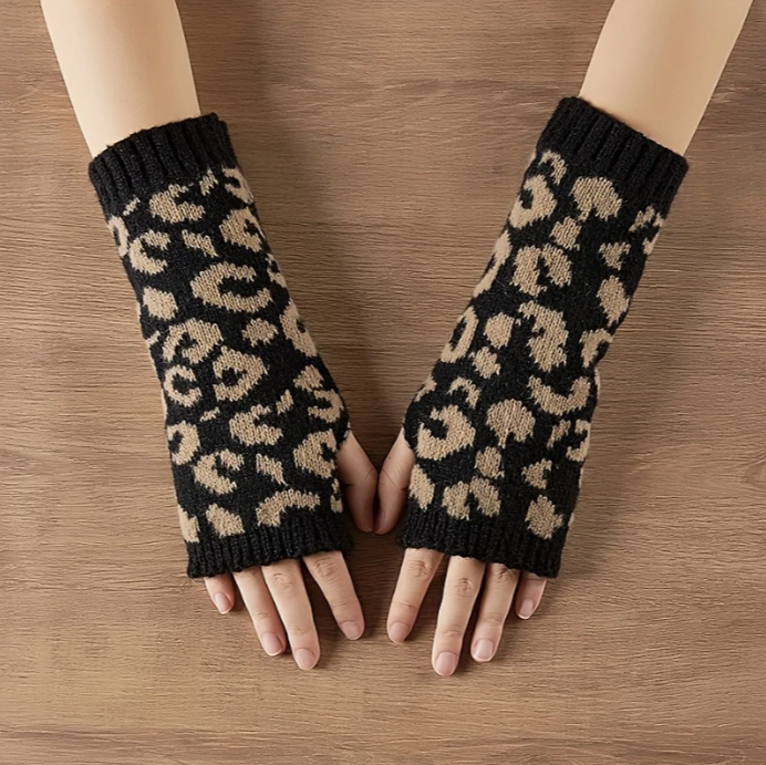 Leopard Print Knitted Polyester Mittens