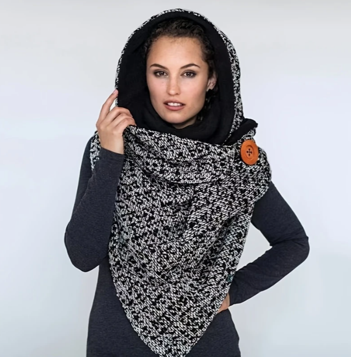 Buttoned Triangle scarf with hood