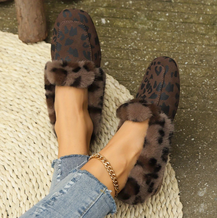 Leopard Print Plush Slippers