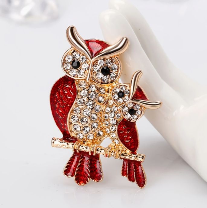 BROOCH Red Owls