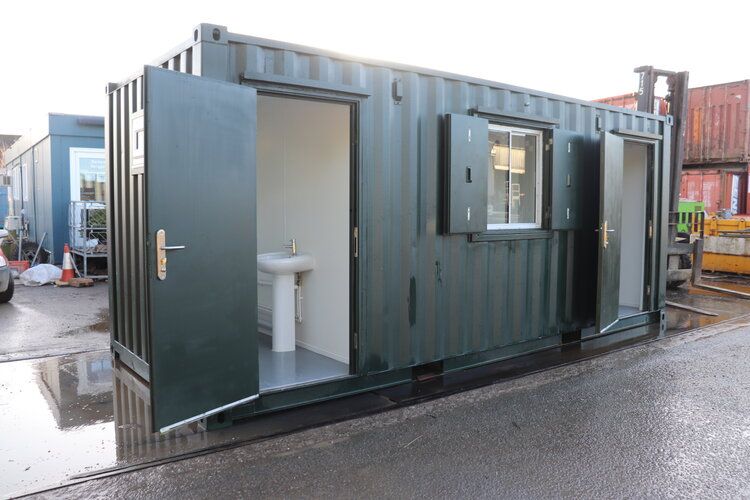 20&#39;X8&#39; CONTAINER CONVERSION WITH SEPERATE TOILET