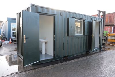 20&#39;X8&#39; CONTAINER CONVERSION WITH SEPERATE TOILET
