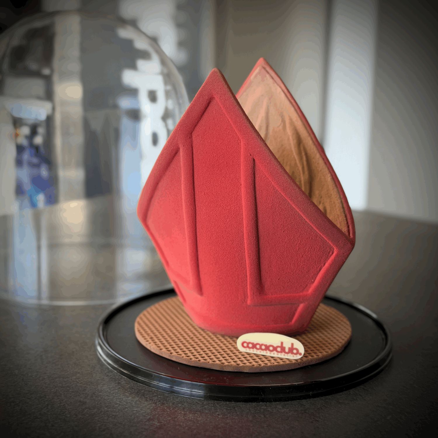 de mijter van de Sint cacaoclub.