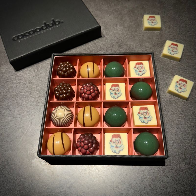 kerstman Lau 16 cacaoclub. kerstman Lau 16 cacaoclub.