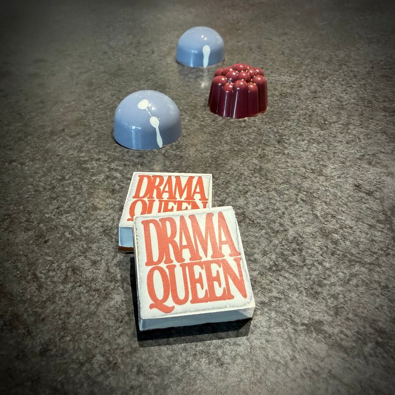 DRAMA QUEEN 25 cacaoclub.