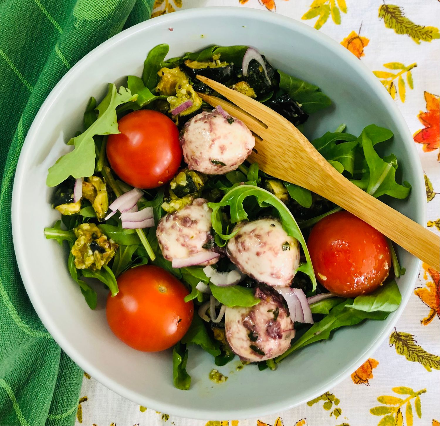 Salade de tomates, bocconcini et vinaigrette à la fraise, Size: 500ml