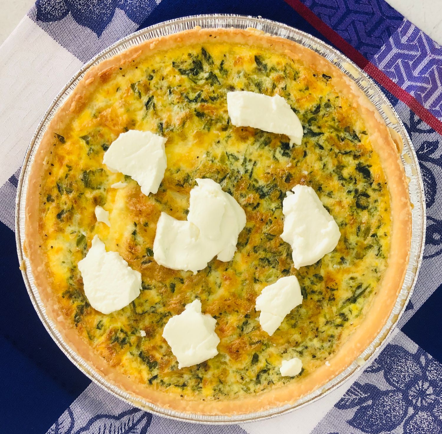 Quiche &quot;Spin-akopita&quot;, chèvre, Asiago et kale, Size: Individuel