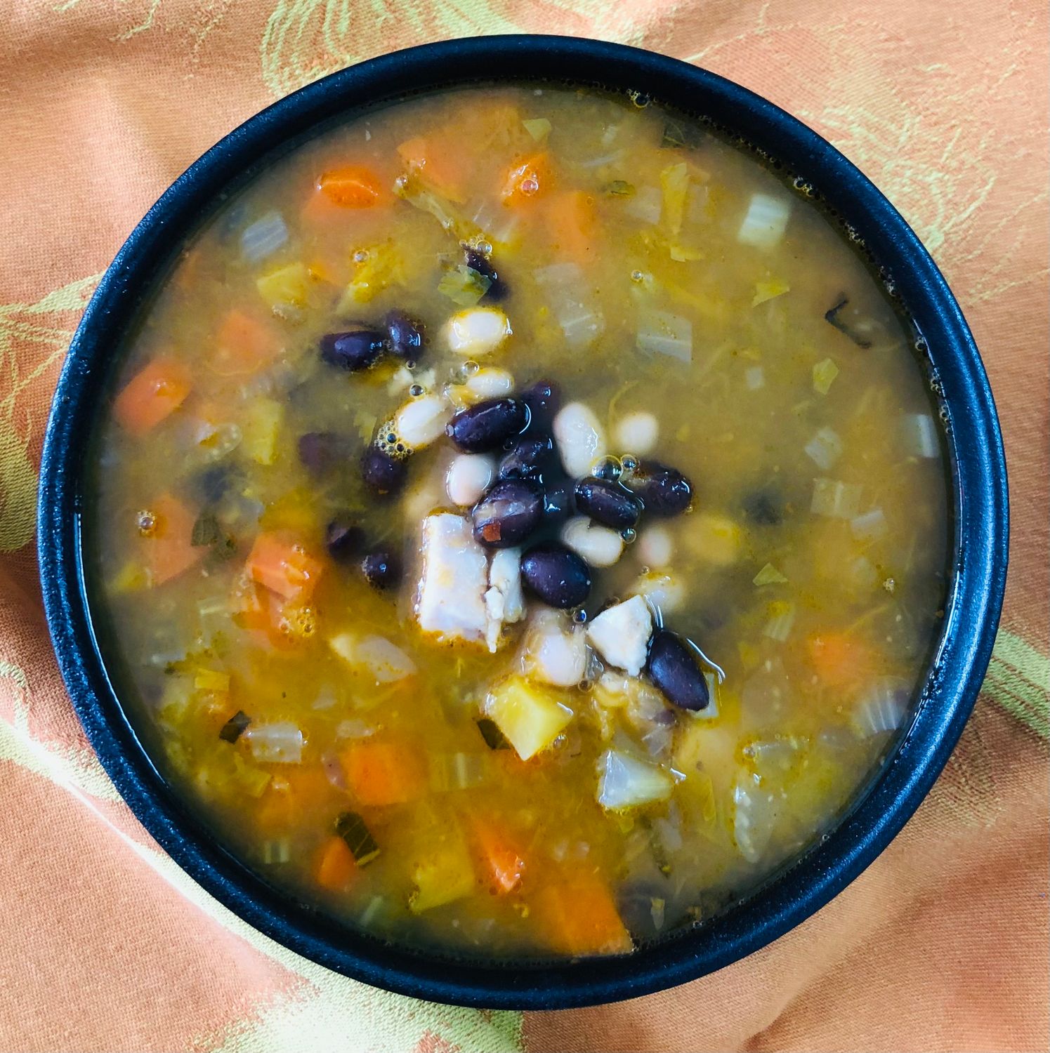 Soupe au poulet, citrouille et haricots noirs, Size: 500ml