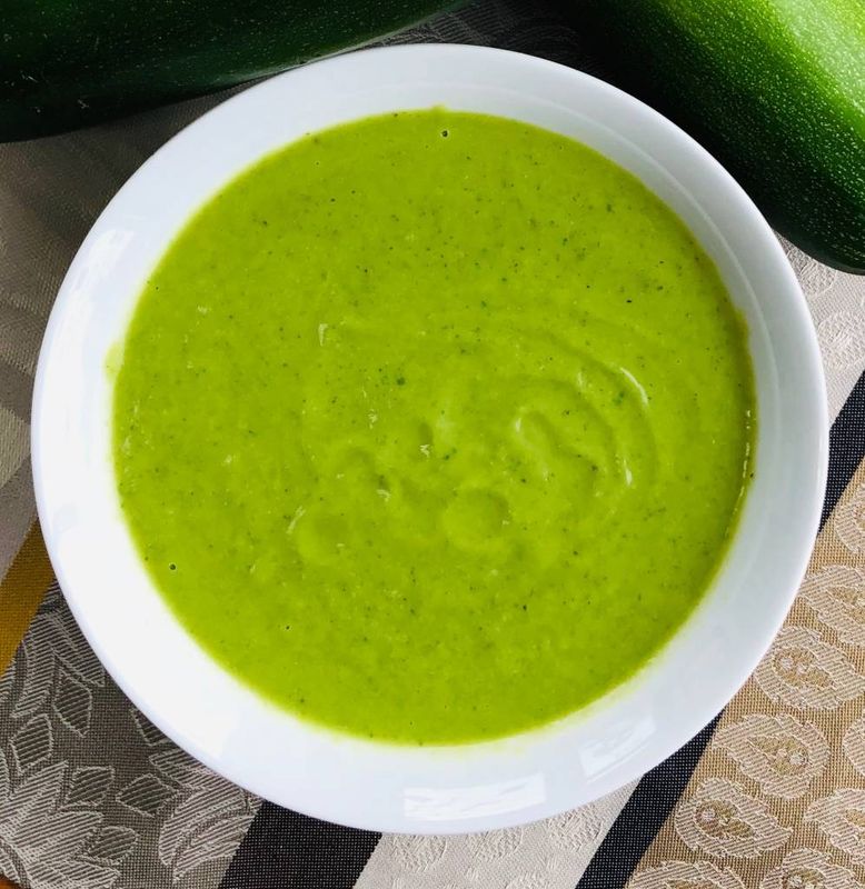 Potage aux courgettes et Padano (parmesan)